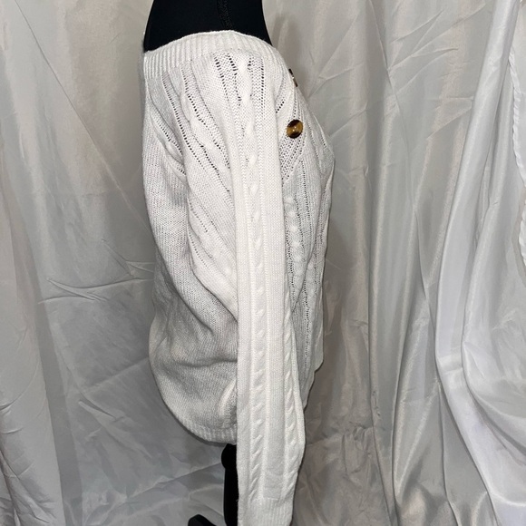 White Cable Knit Sweater with Button Accents - Picture 4 of 9